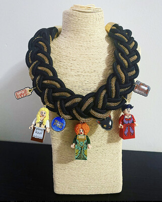 MAXI COLLAR BRUJAS HOCUS POCUS 