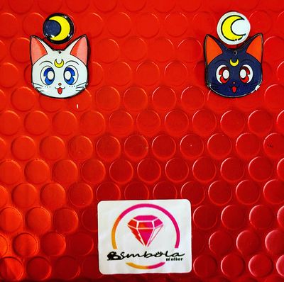 Pendientes gatos bimbolitos manga anime sailor moon guerrero luna 