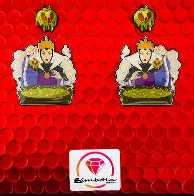 Pendientes evil Queen earrings Pendientes manzana envenenada Pendientes villana blancanieves