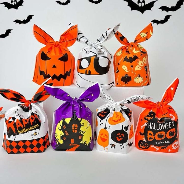 PENDIENTES 2 PARES SORPRESA, sobre sorpresa HALLOWEEN 