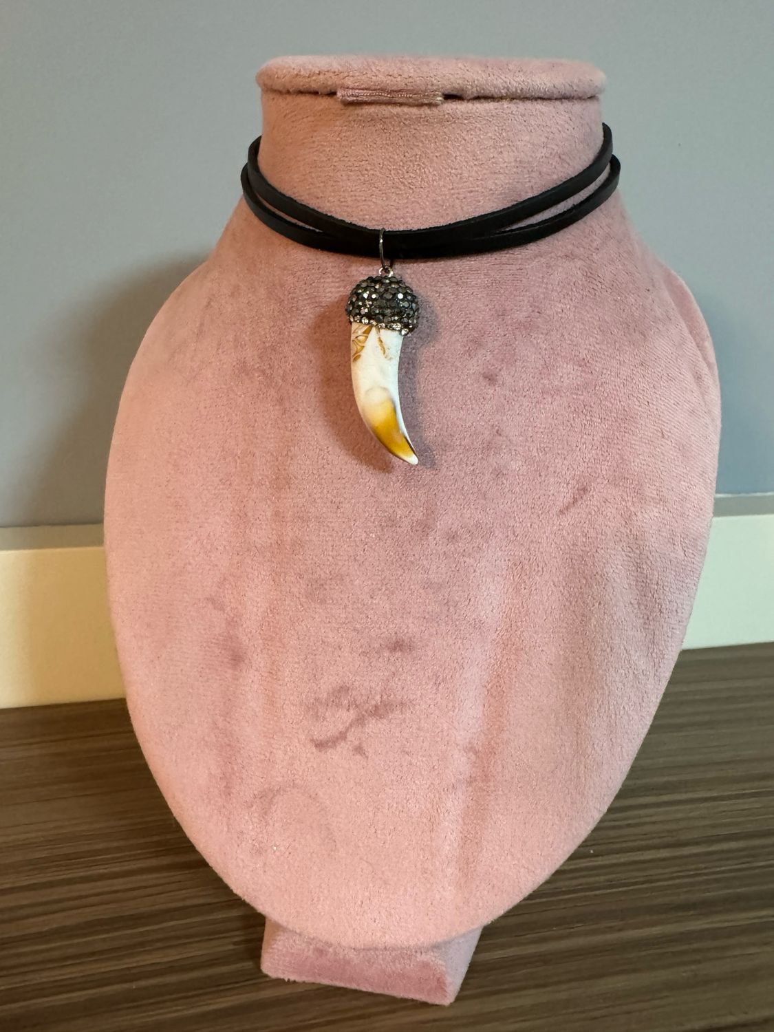 Collar luxury cuerno simple