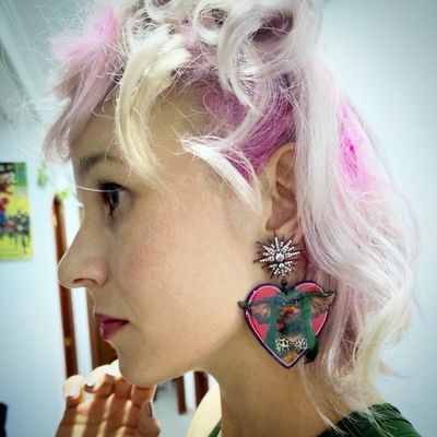 Pendientes Gremlins Greta earrings funny glitter handmade earrings corazon 