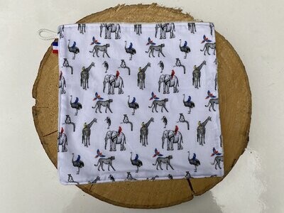 Grande lingette lavable à motifs animaux (éléphants, girafes...)