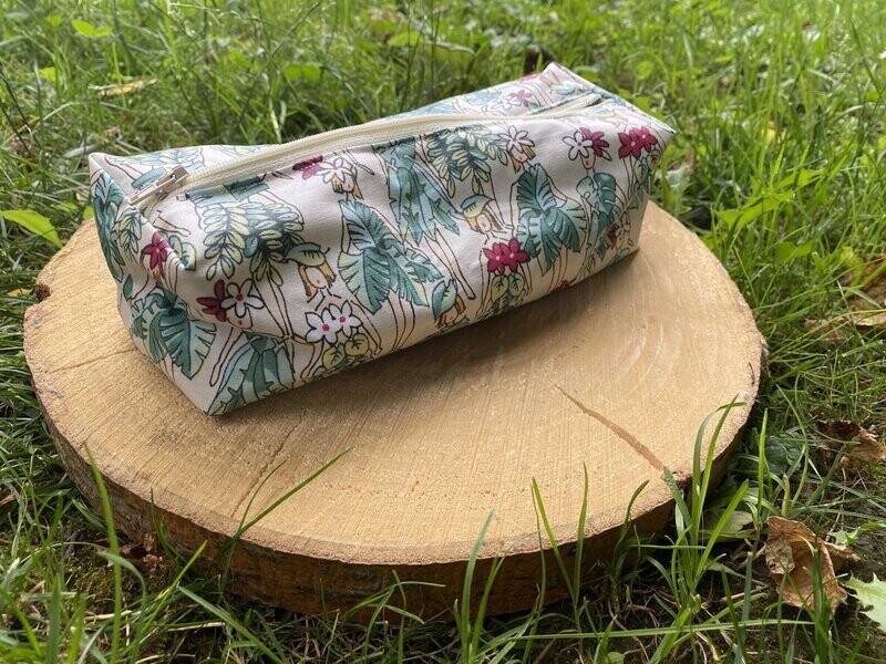 Trousse d'école à motifs "polynésiennes"