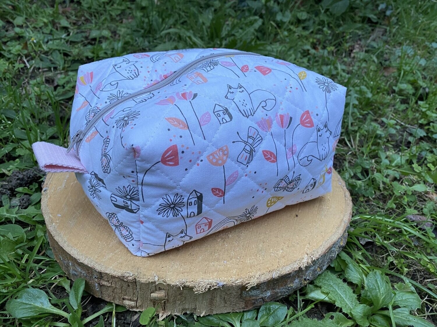 Trousse de toilette en tissu matelassé à motifs renards, feuilles, papillons