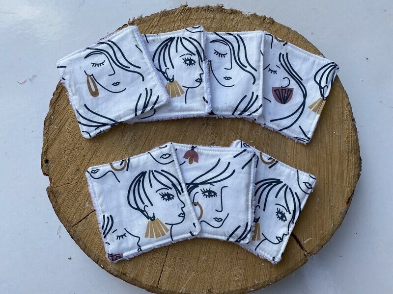 Semainier de lingettes motifs visages