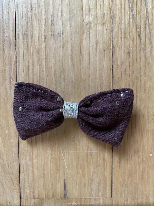 Barrette "collection double gaze chocolat à pois dorés"