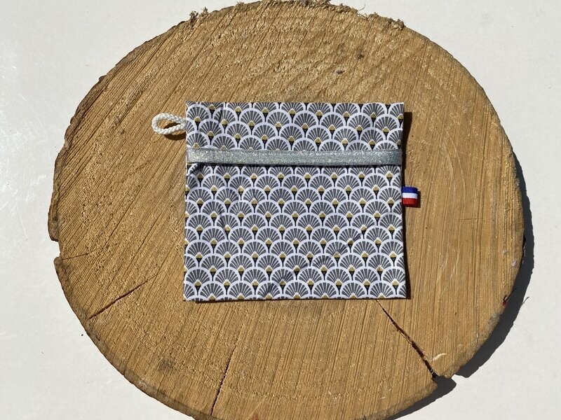 Pochette enduite géométriques gris et ruban argenté