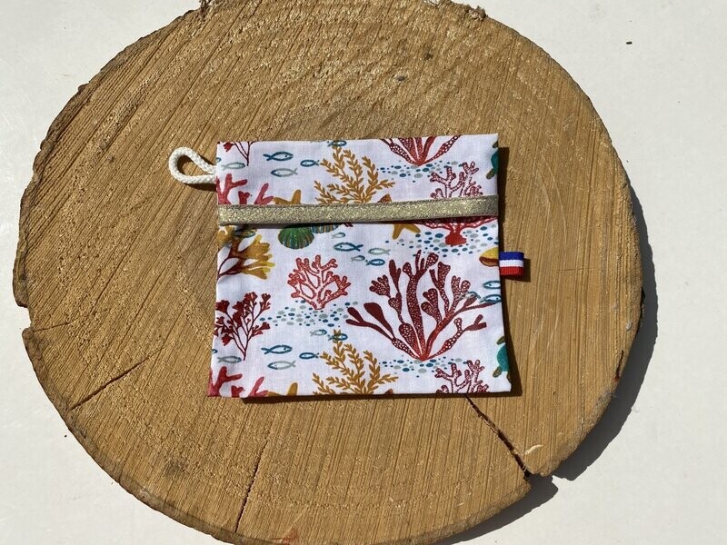 Pochette enduite à motifs algues et ruban doré