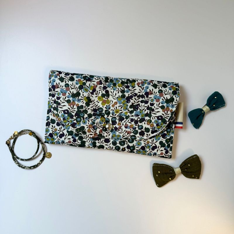 Pochette motifs fleurs