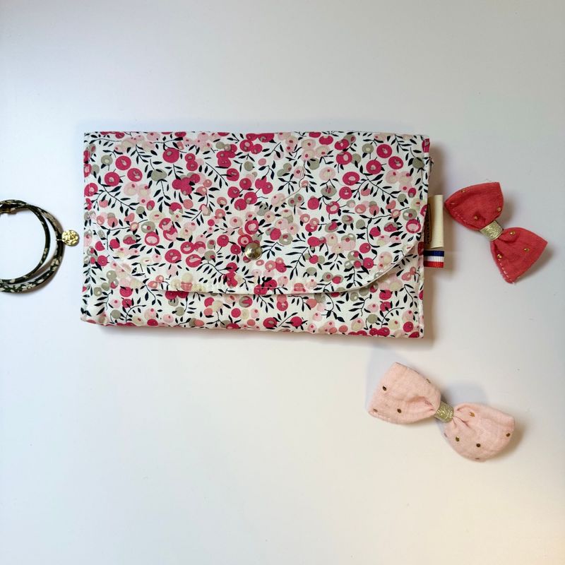 Pochette motifs fleurs