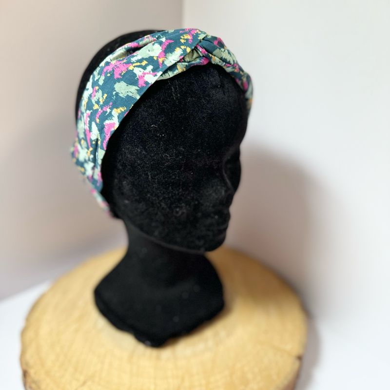 Headband noué