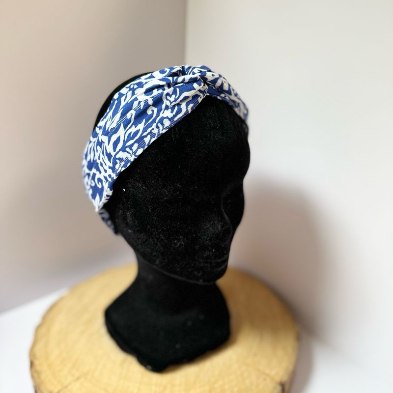 Headband noué