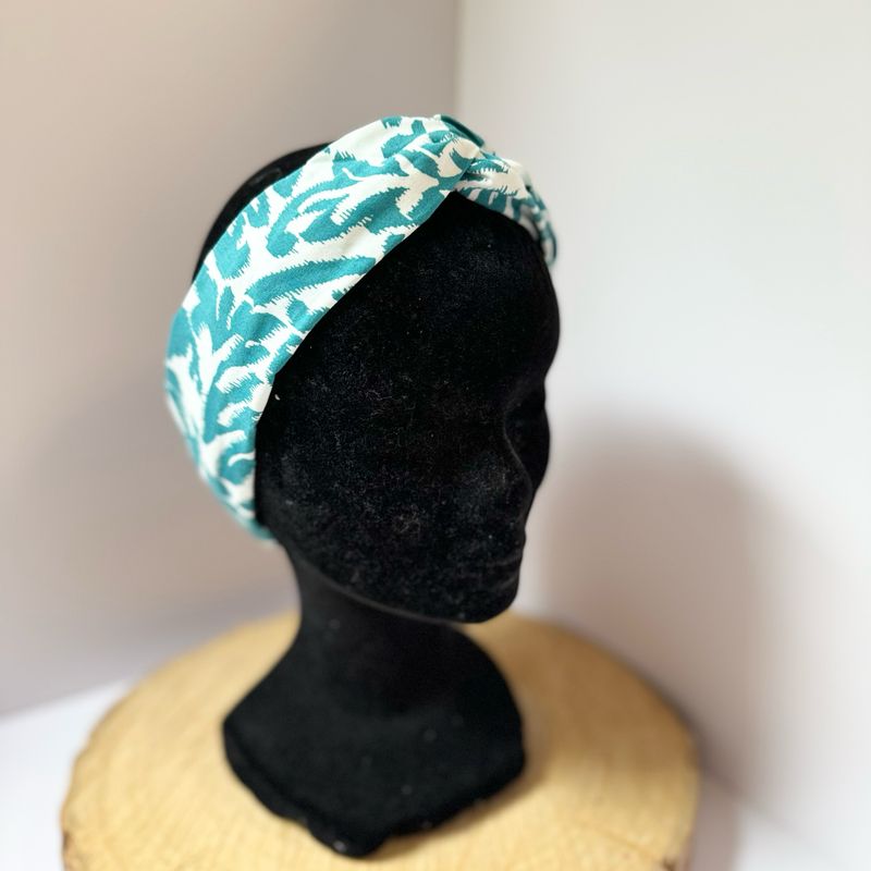 Headband noué