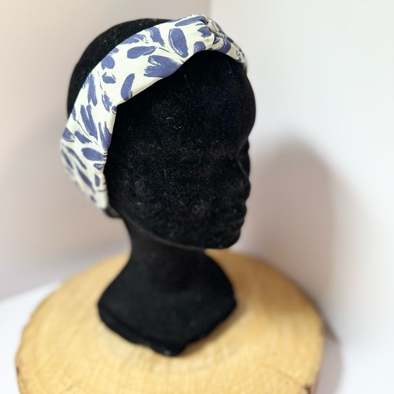 Headband noué
