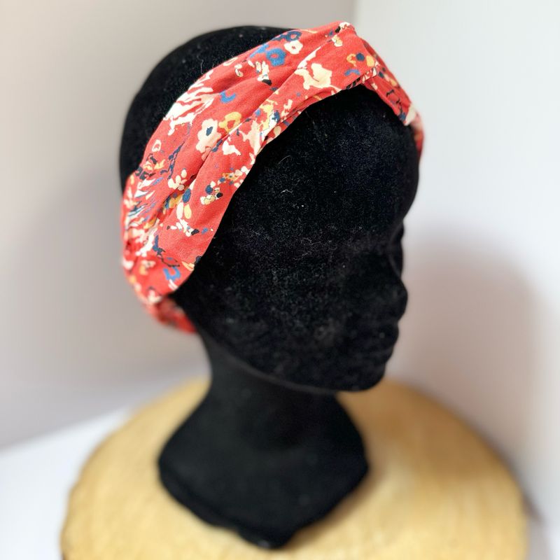 Headband noué
