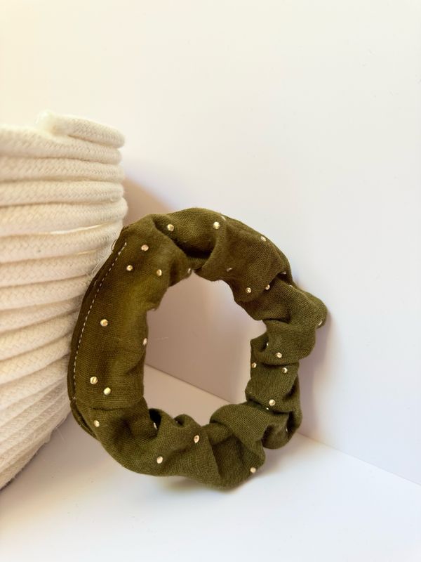 Chouchou double gaze à pois doré couleur "vert olive"