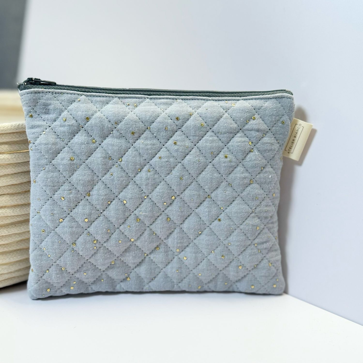 Pochette matelassée gris clair