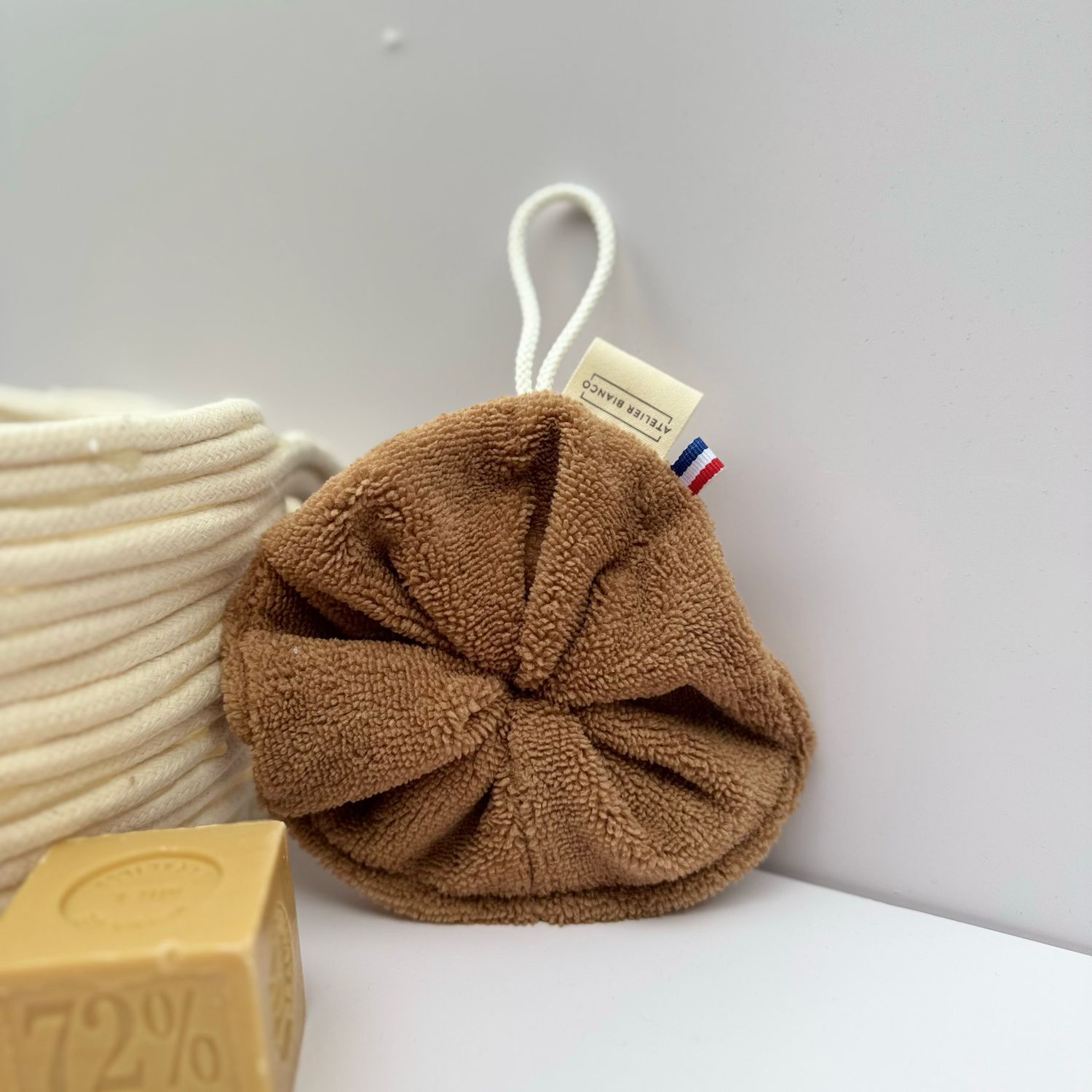 Fleur de douche « brun »
