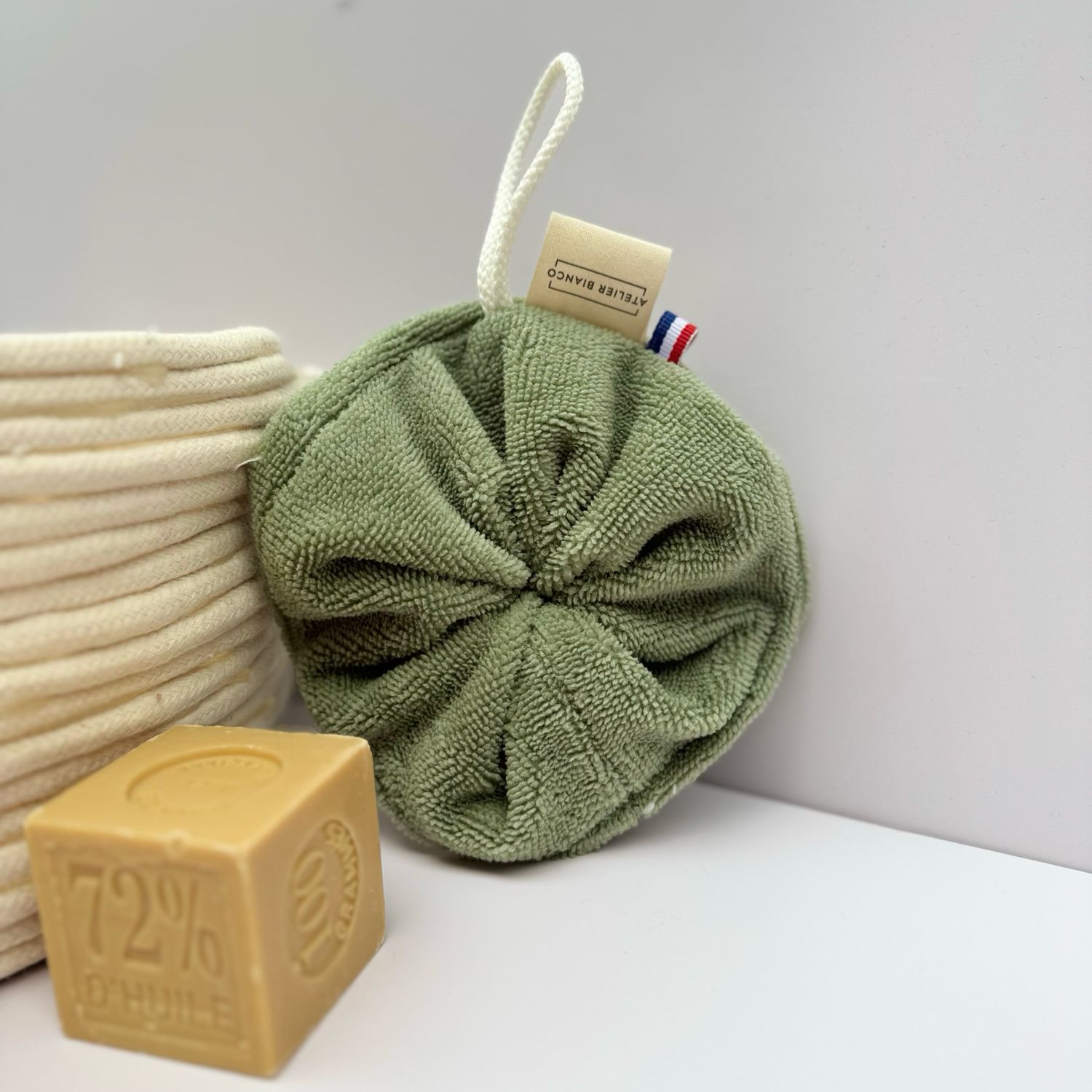Fleur de douche vert de gris