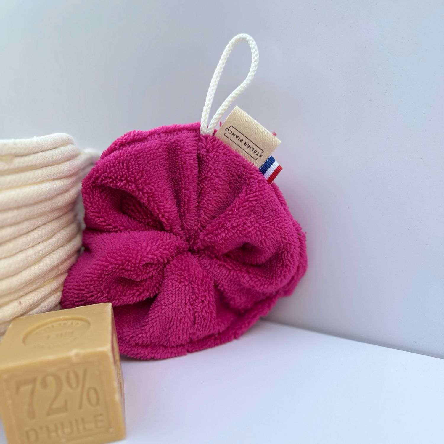 Fleur de douche Fuchsia foncé
