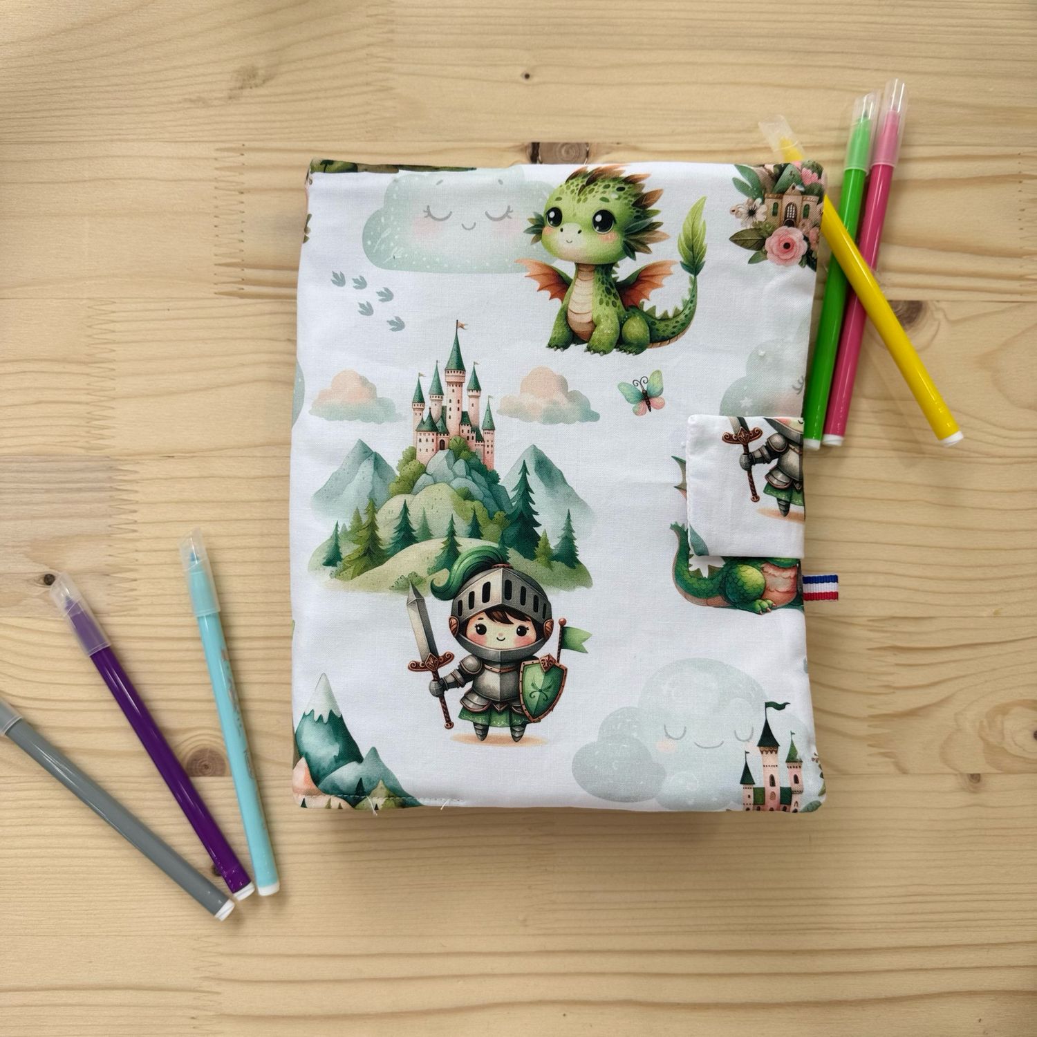 Cahier de coloriage lavable avec le pack de feutres