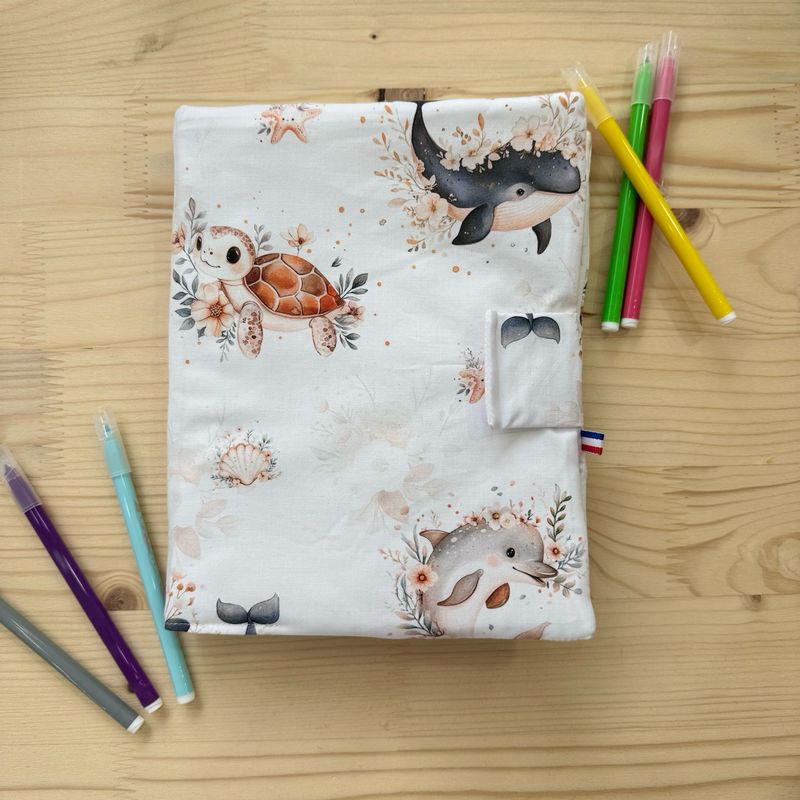 Cahier de coloriage lavable avec le pack de feutres