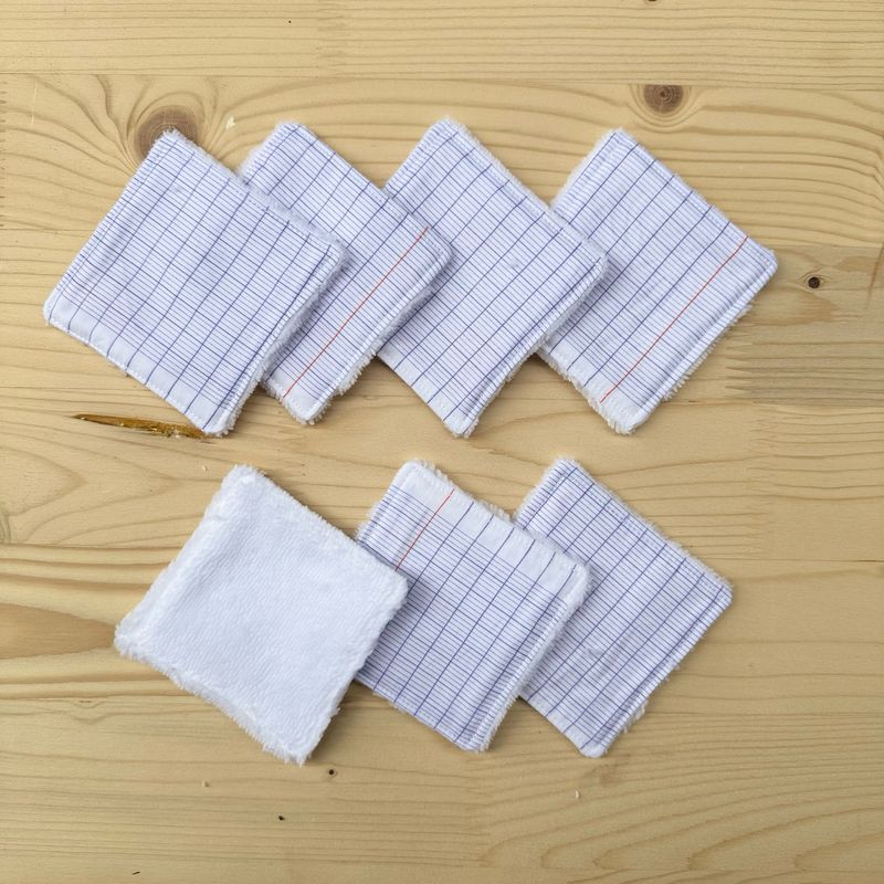 Semainier de lingettes motif cahier