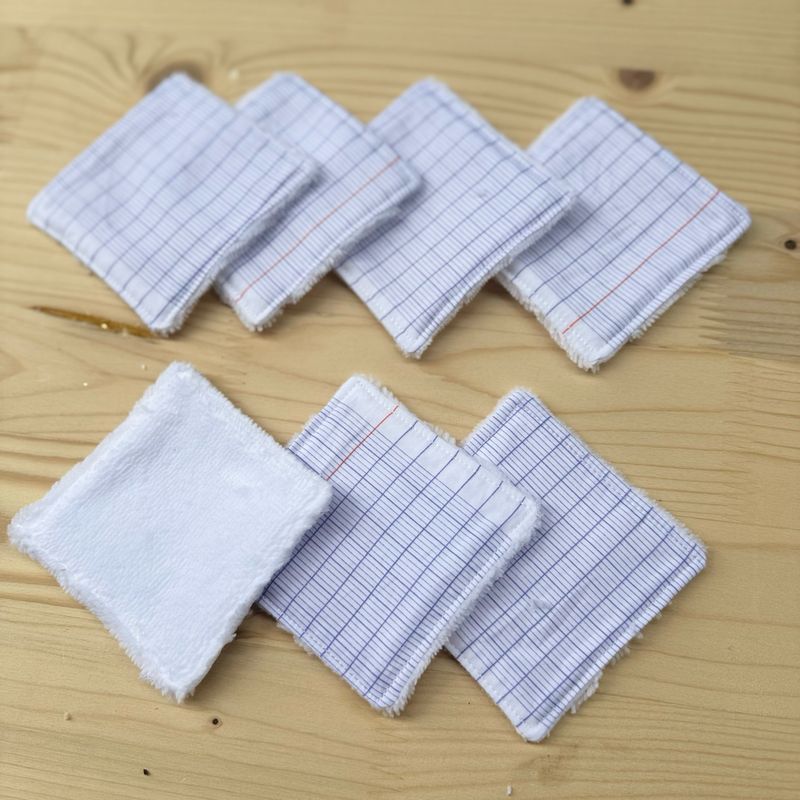 Semainier de lingettes motif cahier