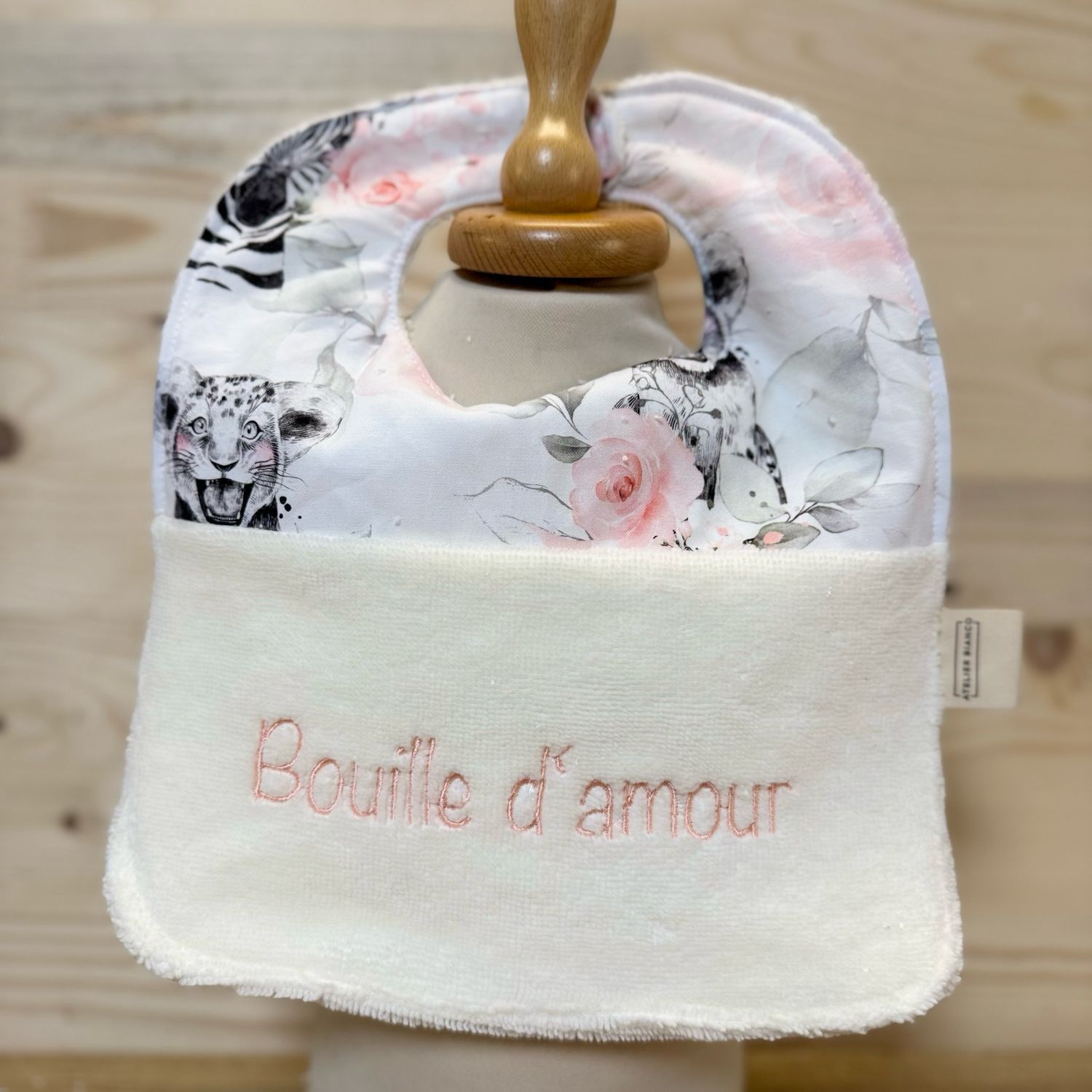 ? Personalized Baby Bib in Cotton and Bamboo – Handmade Newborn Gift, Soft and Unique
