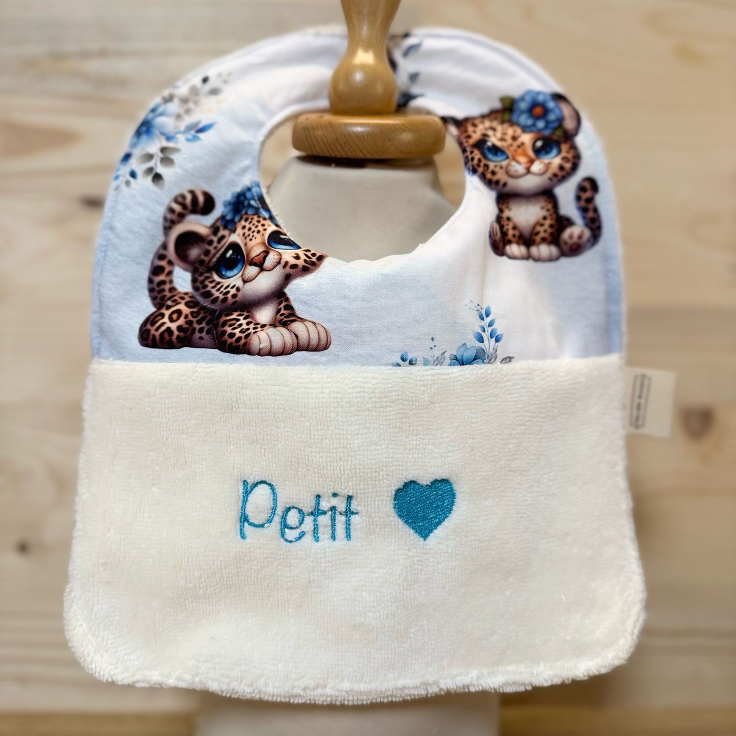 ? Personalized Baby Bib in Cotton and Bamboo – Handmade Newborn Gift, Soft and Unique