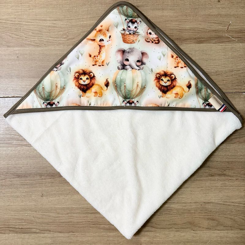 Cape de bain bébé - Motifs Savane Montgolfières