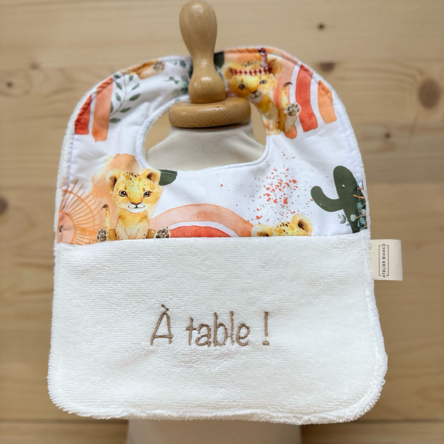 ? Personalized Baby Bib in Cotton and Bamboo – Handmade Newborn Gift, Soft and Unique