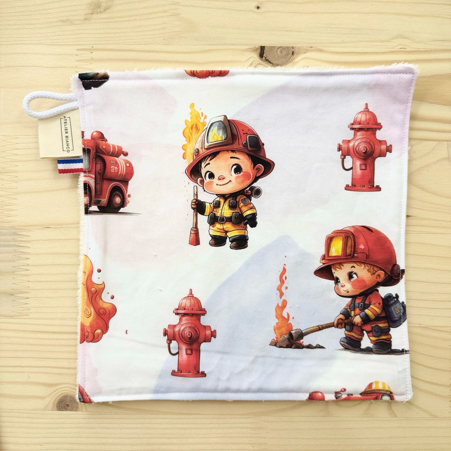 Débarbouillette lavable - Motifs Pompiers