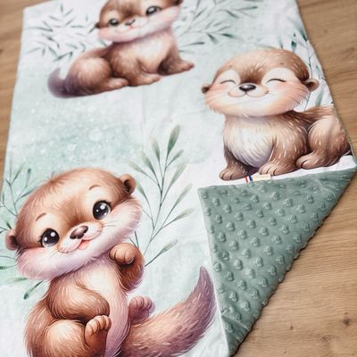 Couverture bébé personnalisable - Motifs Loutres