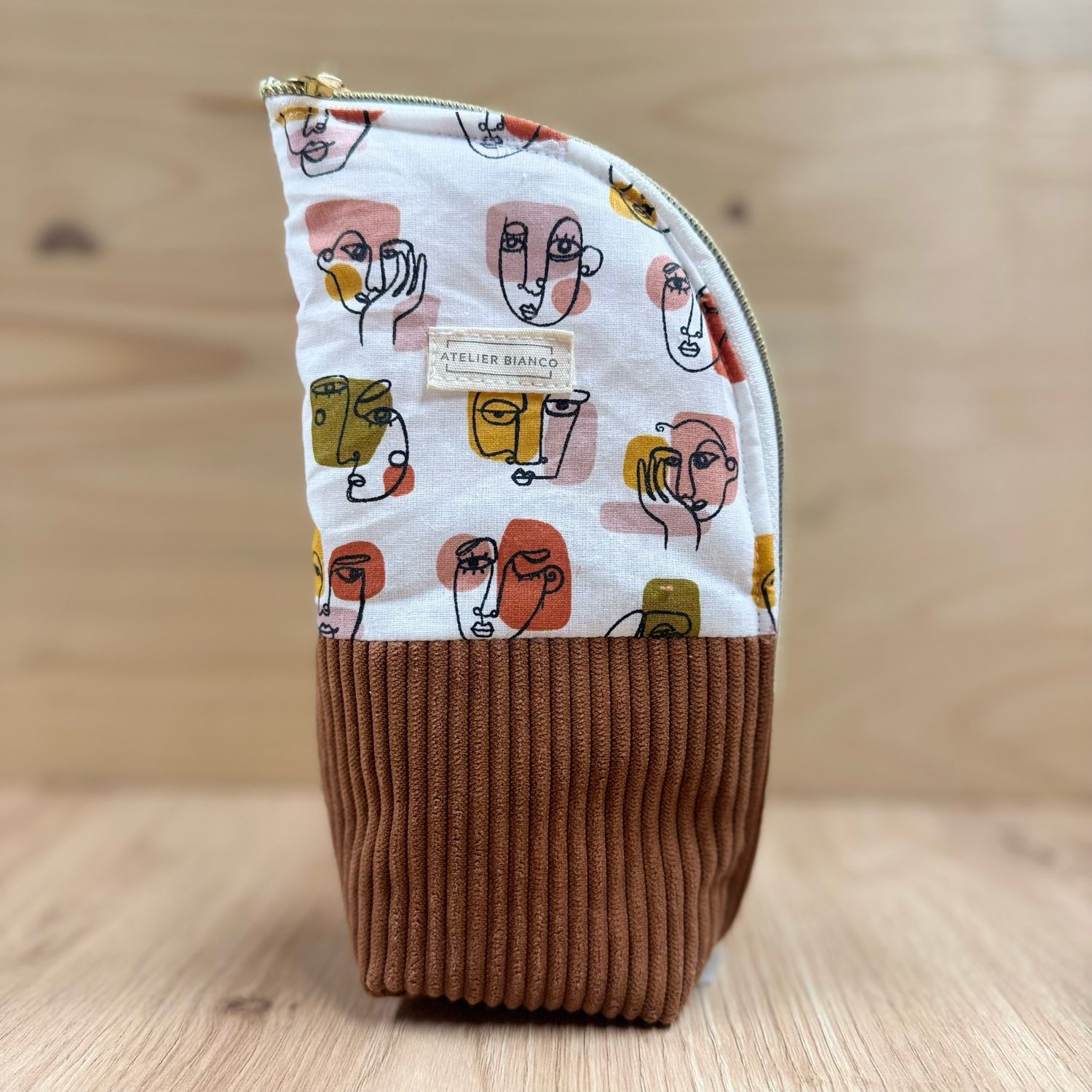 Trousse Multi-Usages – Maquillage, Stylos & Accessoires