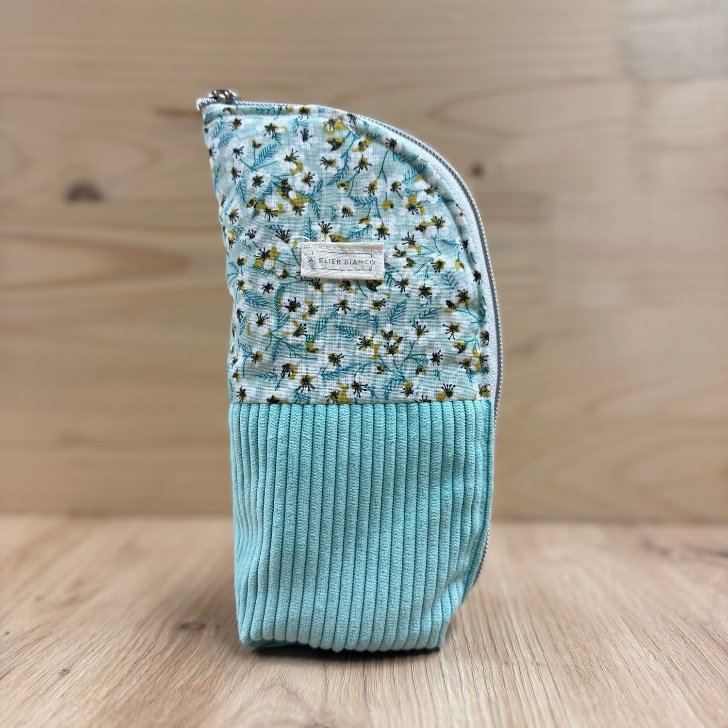 Trousse Multi-Usages – Maquillage, Stylos & Accessoires