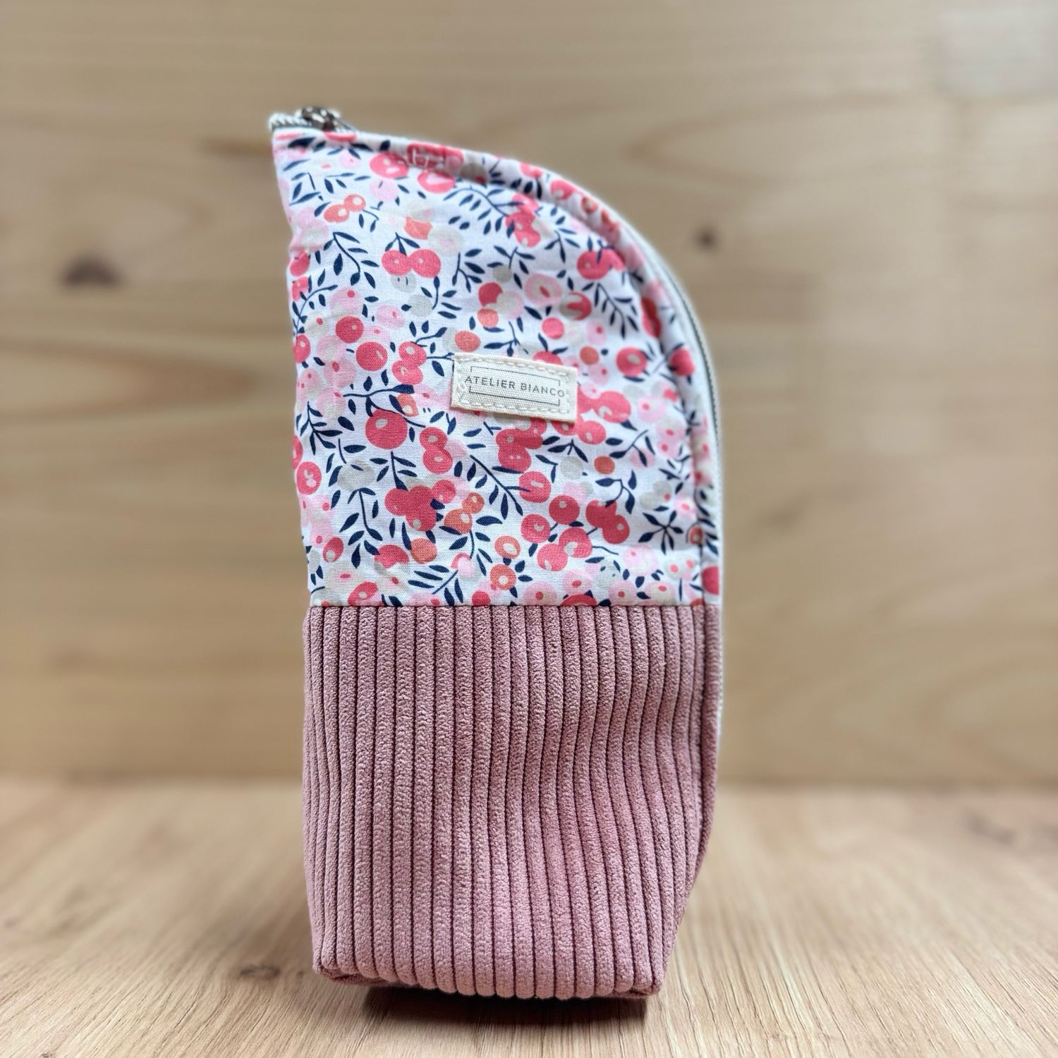 Trousse Multi-Usages – Maquillage, Stylos & Accessoires