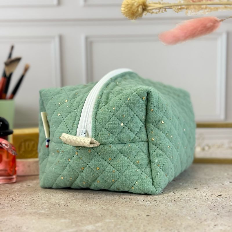 Trousse de toilette en tissu matelassé double gaze eucalyptus à pois dorés