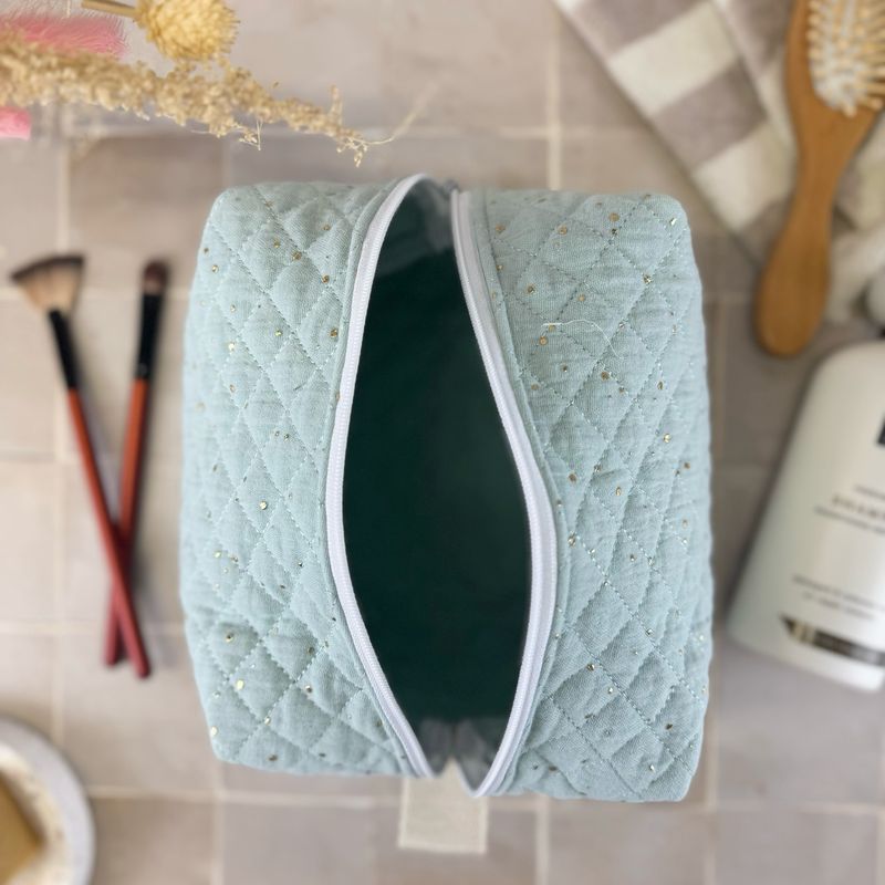 Trousse de toilette en tissu matelassé double gaze bleu clair à pois dorés