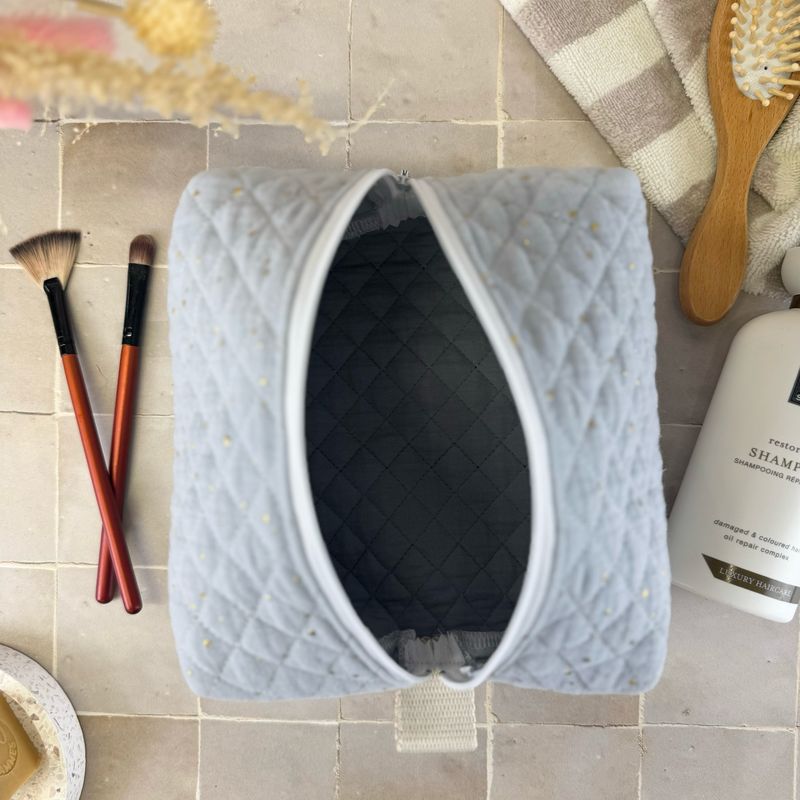 Trousse de toilette en tissu matelassé double gaze à pois dorés