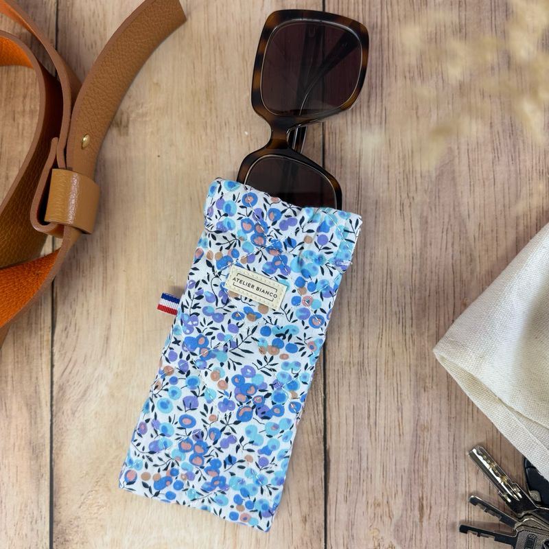 Etui à lunettes matelassé