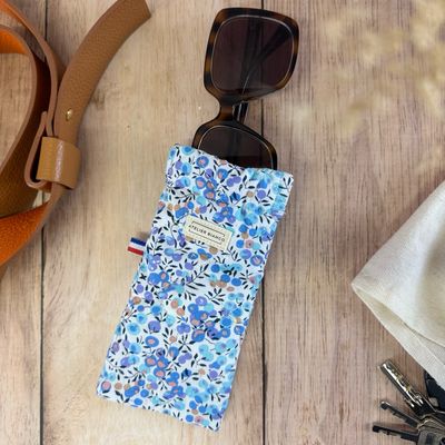 Etui à lunettes matelassé