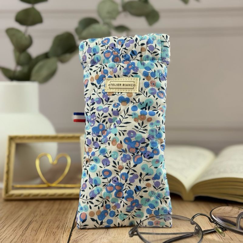Etui à lunettes matelassé