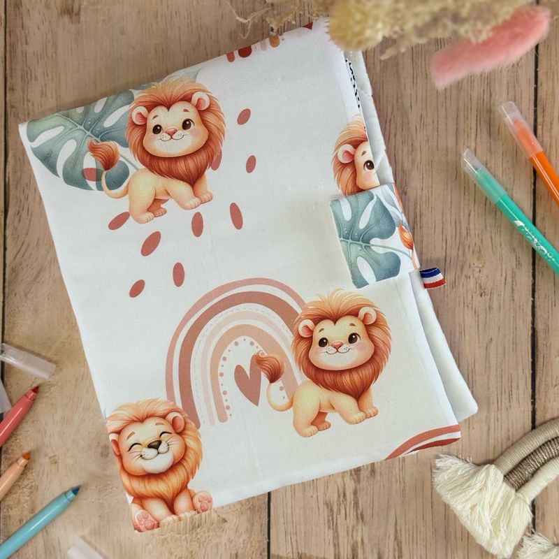 Cahier de coloriage lavable et son pack de feutres 