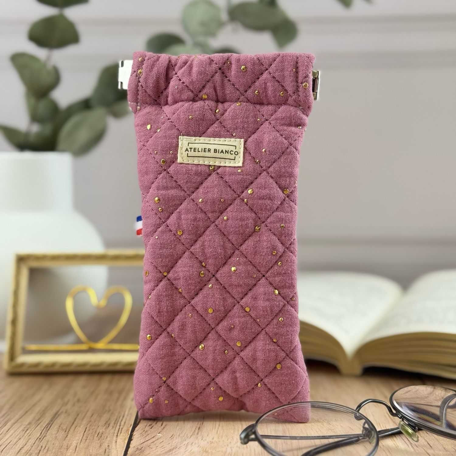 Etui à lunettes matelassé