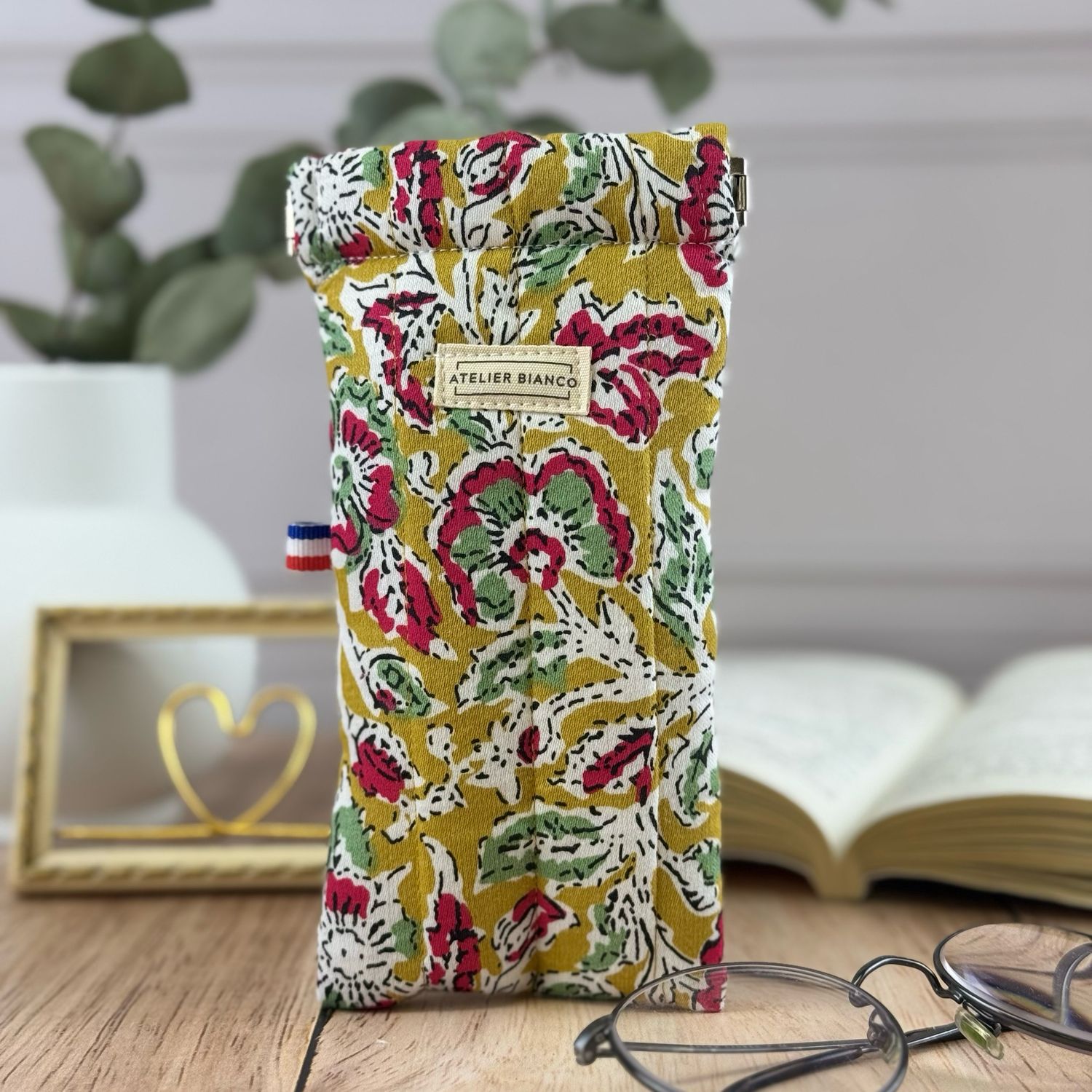 Etui à lunettes matelassé