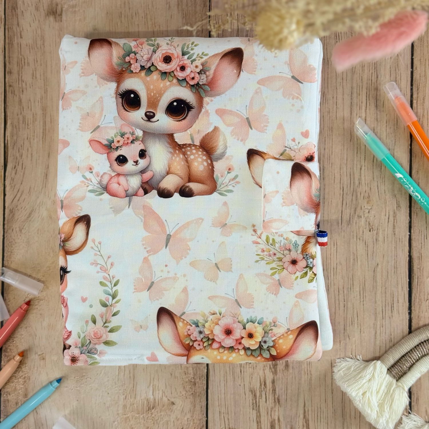 Cahier de coloriage lavable et son pack de feutres 