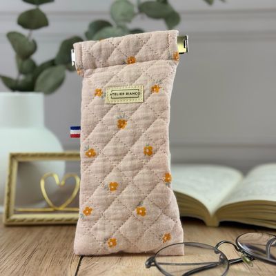 Etui à lunettes matelassé
