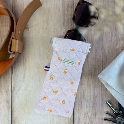 Etui à lunettes matelassé